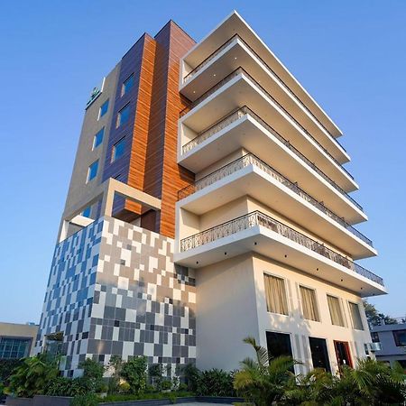 The Zenith - A Boutique Hotel By Hot Millions Mohali 外观 照片
