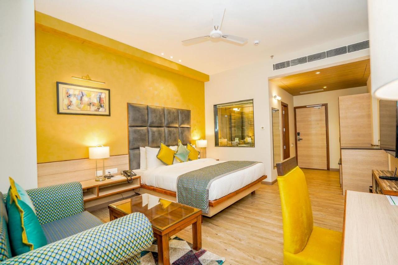 The Zenith - A Boutique Hotel By Hot Millions Mohali 外观 照片