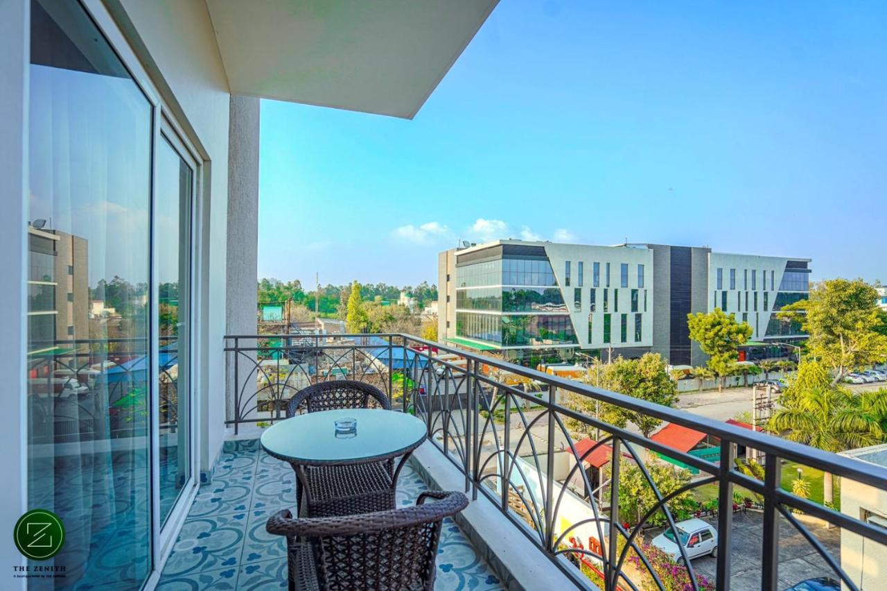 The Zenith - A Boutique Hotel By Hot Millions Mohali 外观 照片
